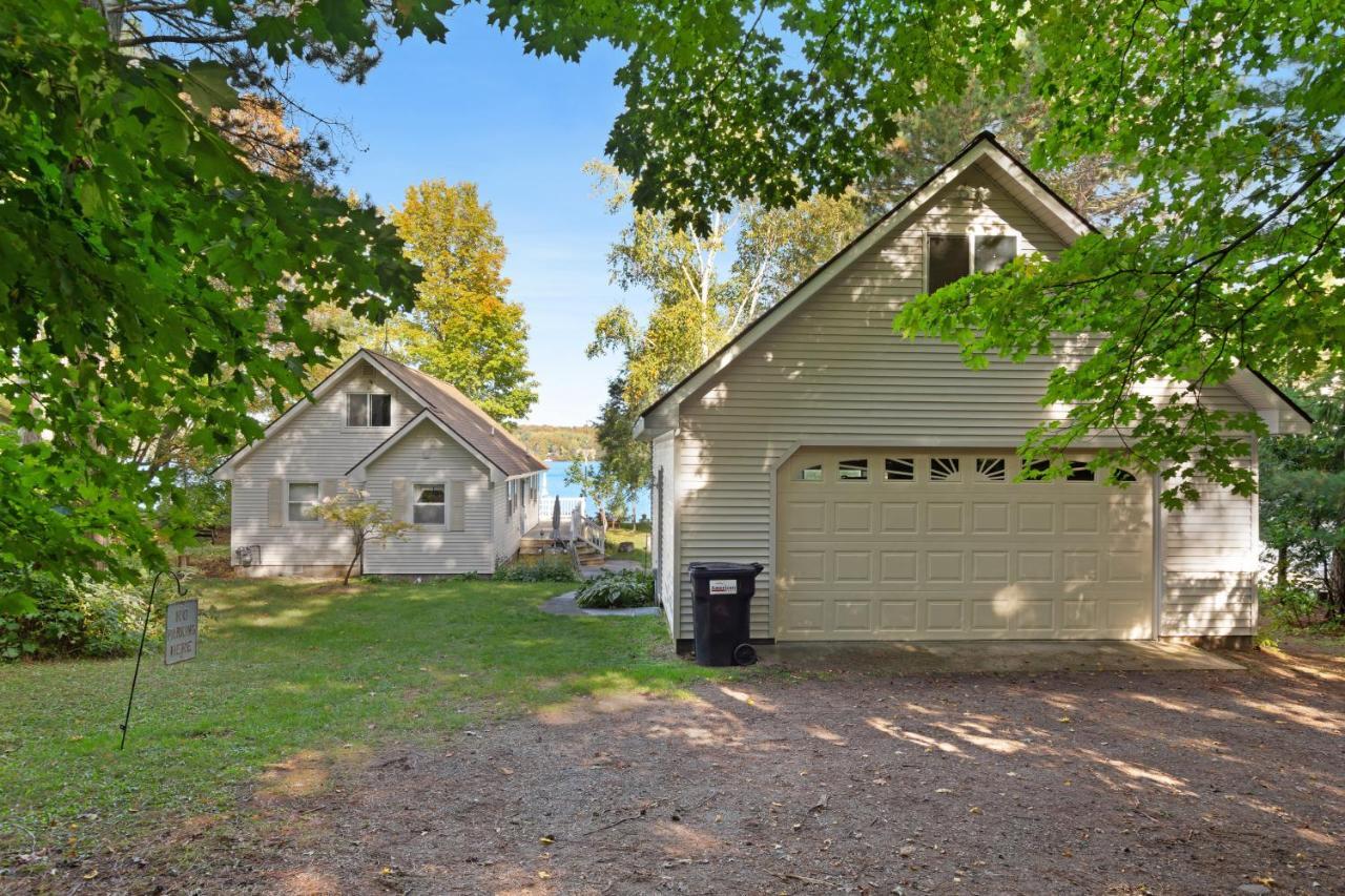 Walloon Lake Cottage บอยน์ซิตี้ ภายนอก รูปภาพ