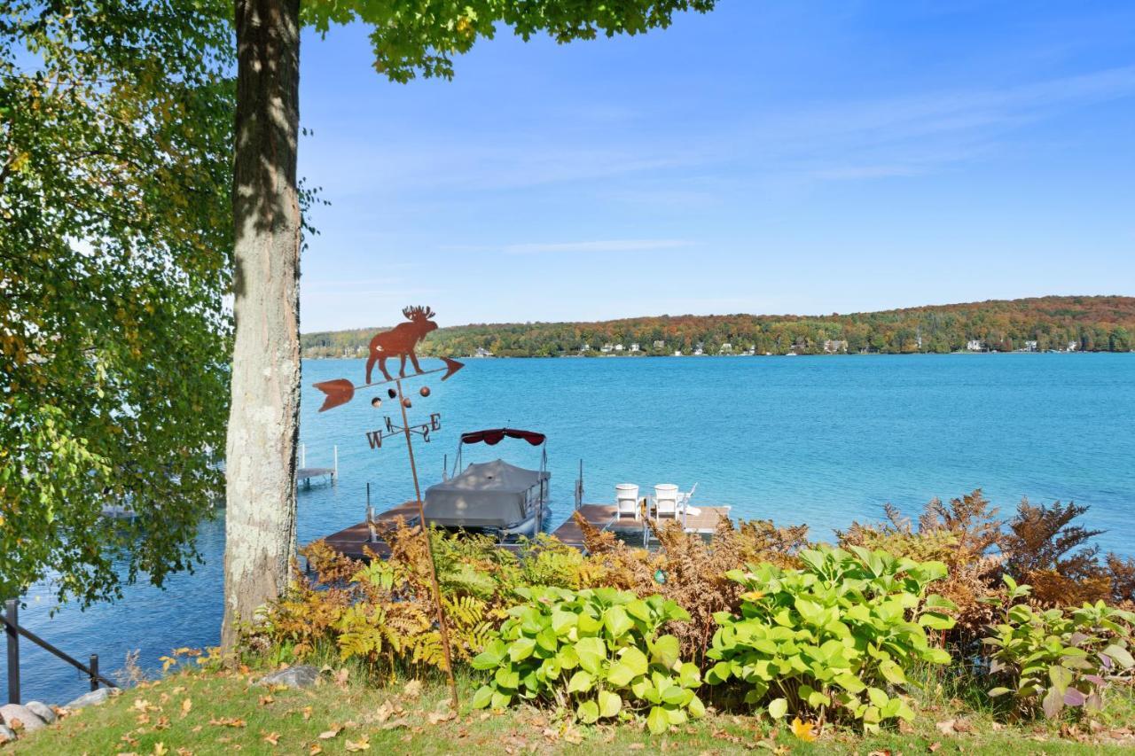 Walloon Lake Cottage บอยน์ซิตี้ ภายนอก รูปภาพ
