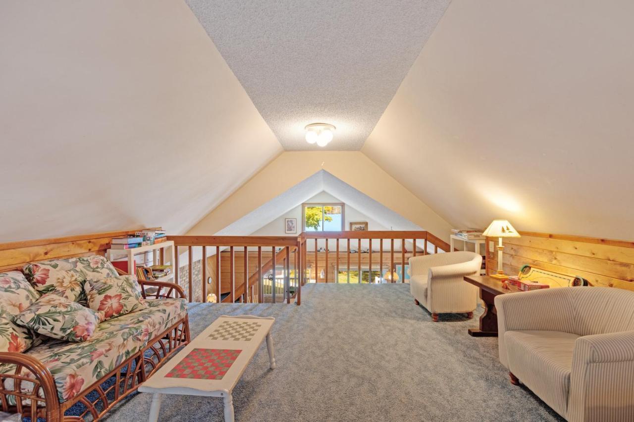 Walloon Lake Cottage บอยน์ซิตี้ ภายนอก รูปภาพ